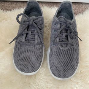 Women’s tree runner Allbirds sz 7